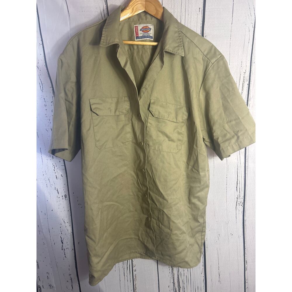Dickies Button up Shirt